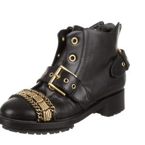 Alexander McQueen Leather Ankle Boots - size 6